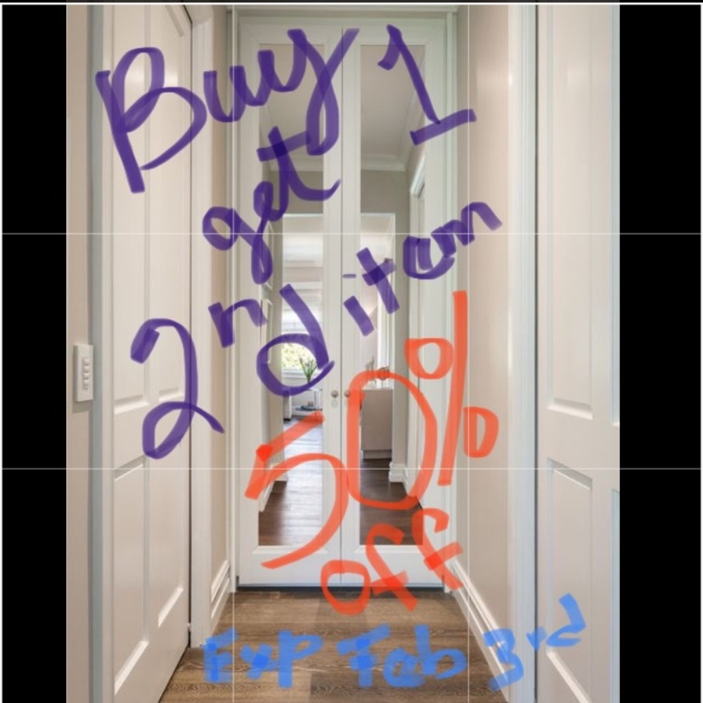 Offer buy 1 get 2nd marked 🛍 50%off